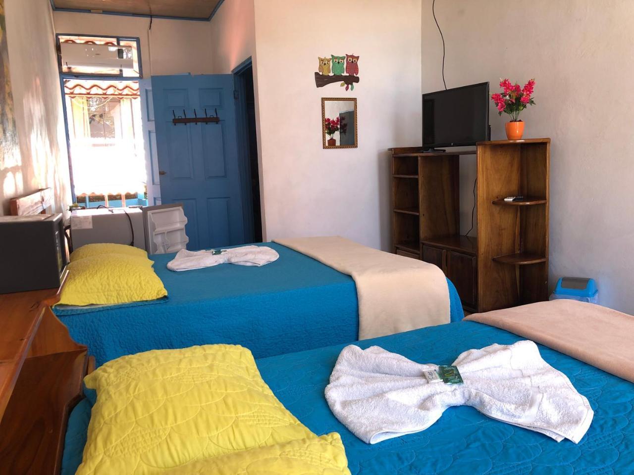 Hotel La Uvita Puerto Limon Extérieur photo